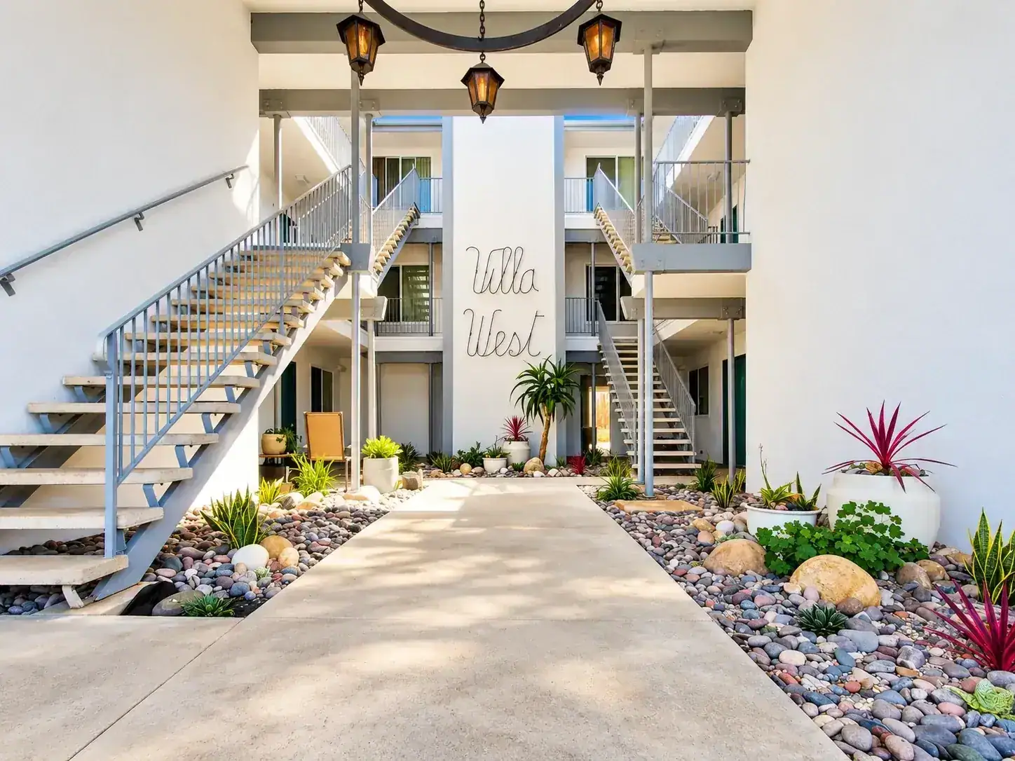 Villa West Apartments — property photo 2