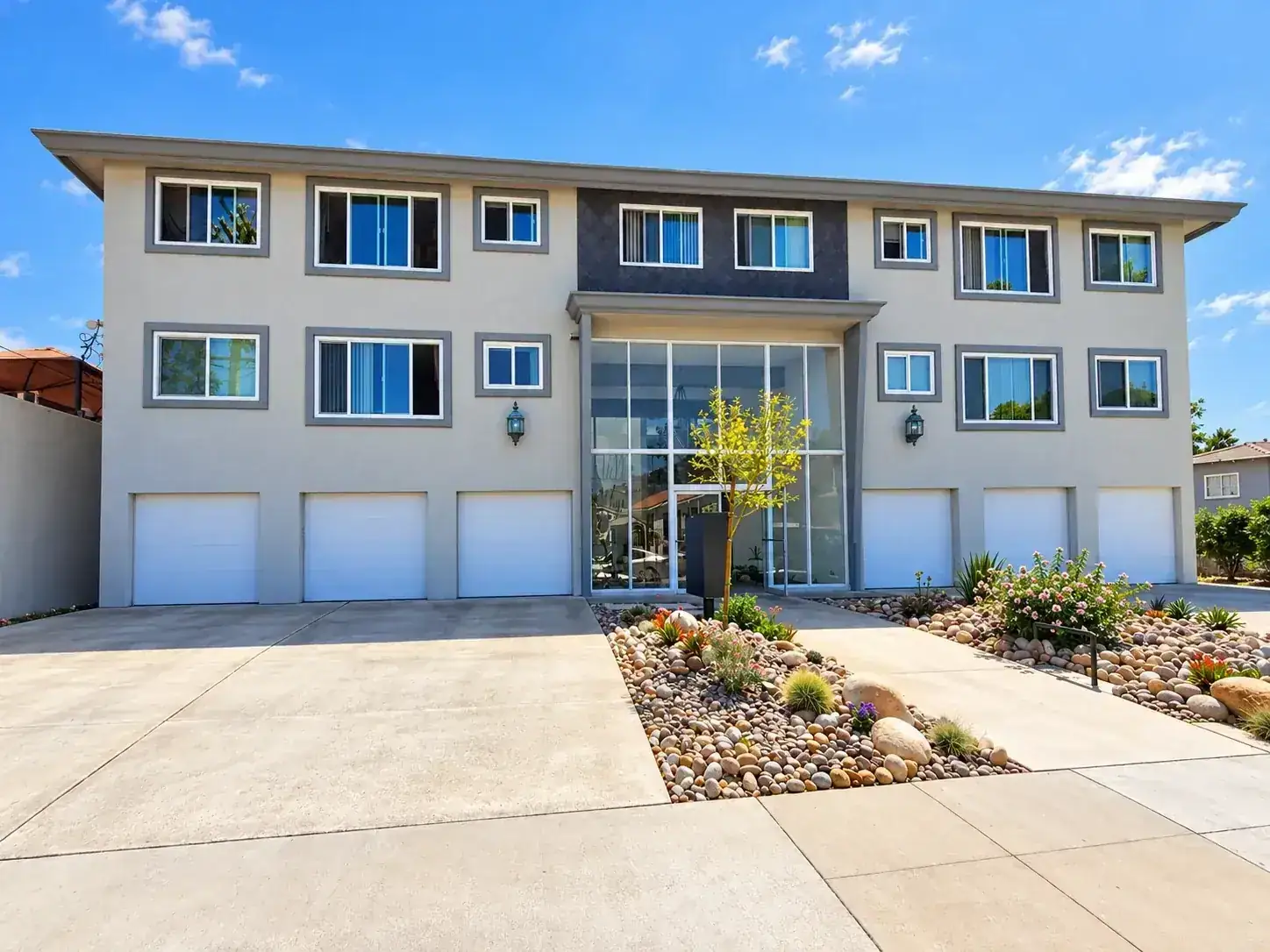 Villa West Apartments property exterior